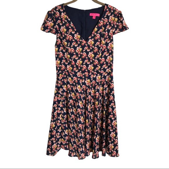 Betsey Johnson Dresses & Skirts - Betsy Johnson Floral Navy Fit n Flare Dress Size 8